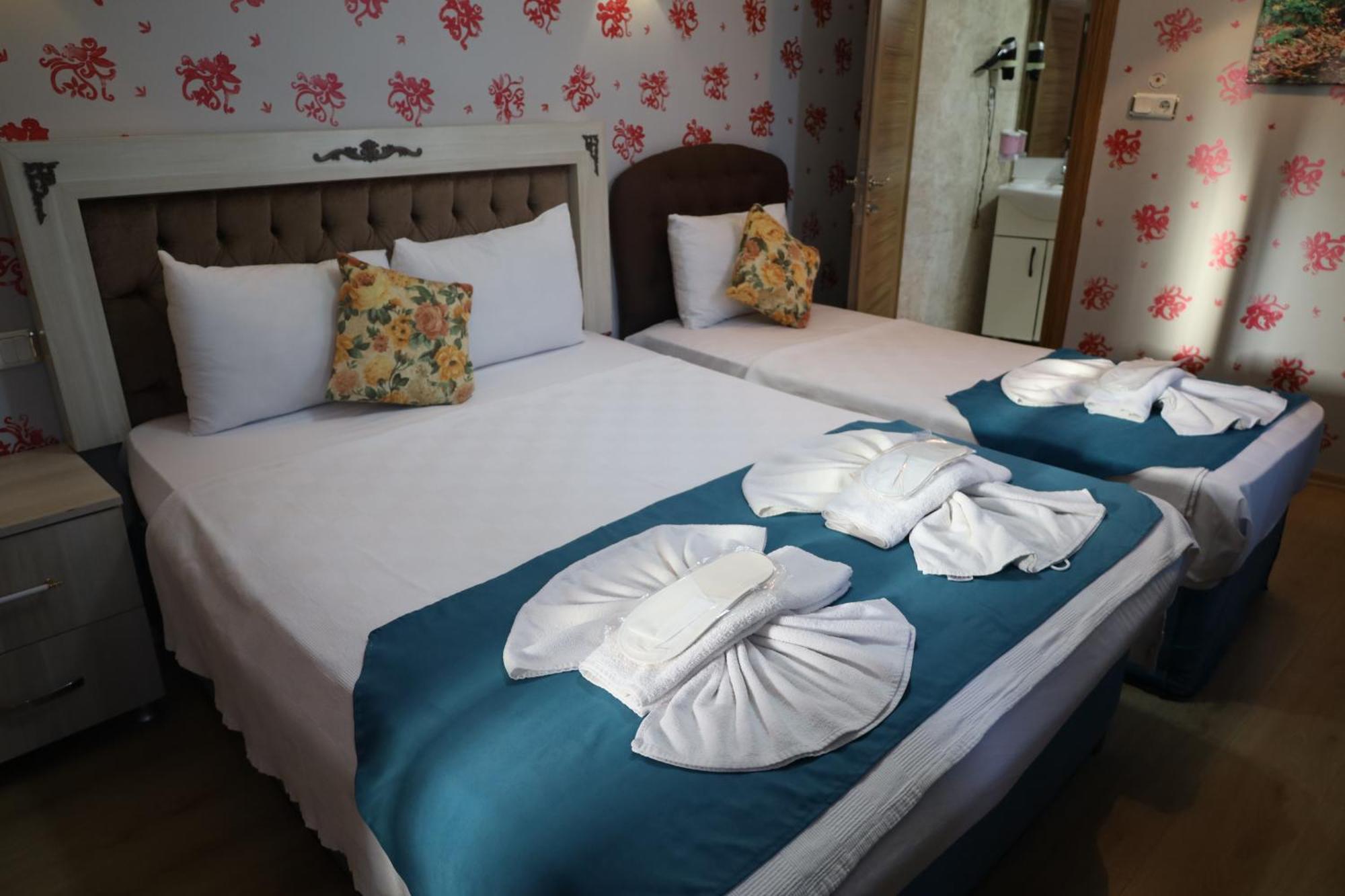 Galaxy Hotel Sultanahmet Istanboel Buitenkant foto