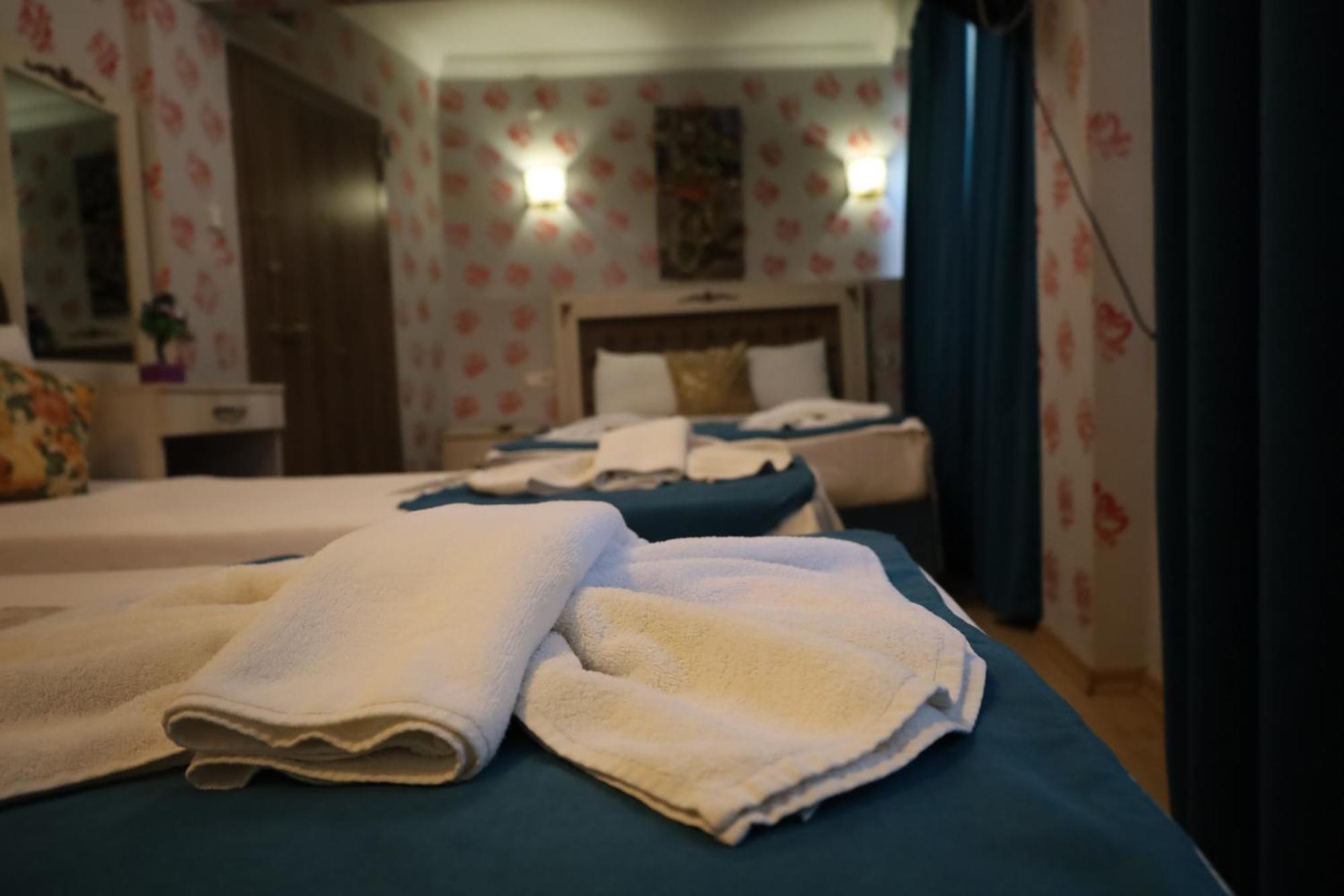 Galaxy Hotel Sultanahmet Istanboel Buitenkant foto